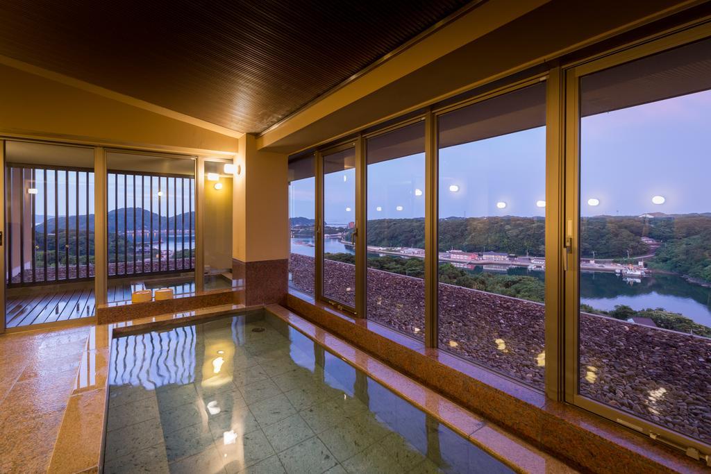 Kanko Hotel Taibokaku Карацу Екстериор снимка